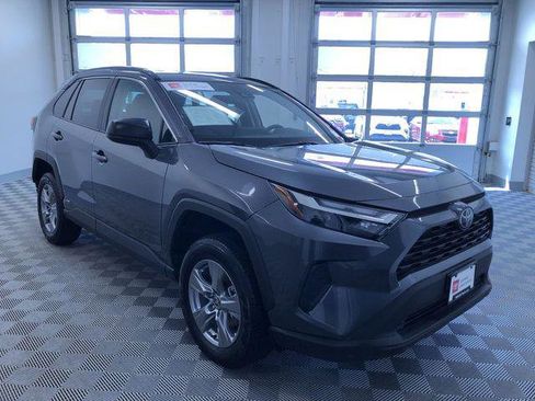 Certified 2025 Toyota RAV4 LE AWD/4WD image 36