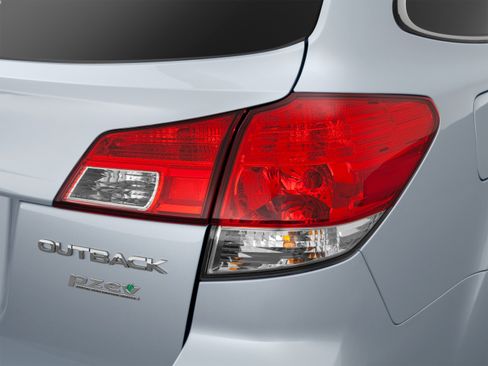Used 2014 Subaru Outback 2.5i Limited w/ Moonroof Package AWD/4WD image 52