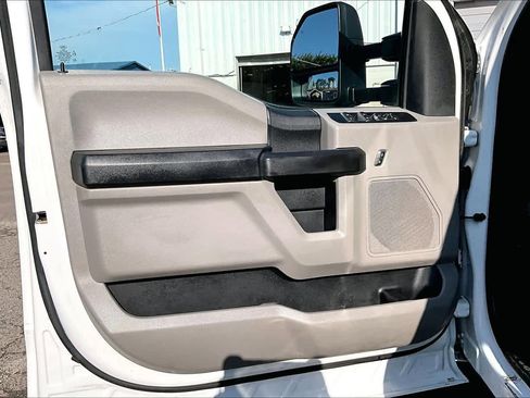 Used 2019 Ford F250 XL w/ Power Equipment Group AWD/4WD image 22
