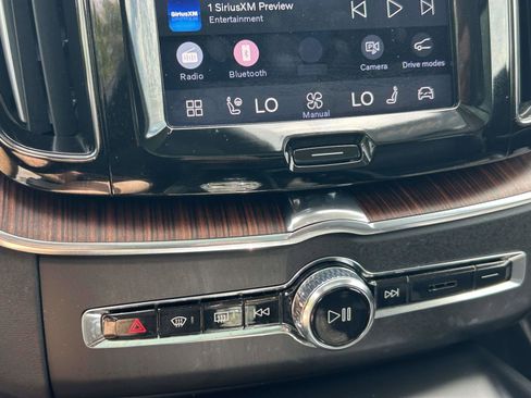 Certified 2023 Volvo XC60 B5 Ultimate w/ Climate Package AWD/4WD image 27