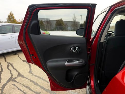 Used 2014 Nissan Juke SV w/ Navigation Package AWD/4WD image 15