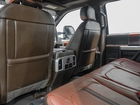 Used 2022 Ford F250 King Ranch w/ King Ranch Ultimate Package AWD/4WD image 37