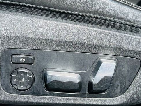 Used 2019 BMW M850i xDrive Convertible image 25