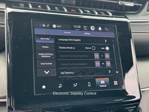 Used 2023 Jeep Grand Cherokee L Altitude image 23