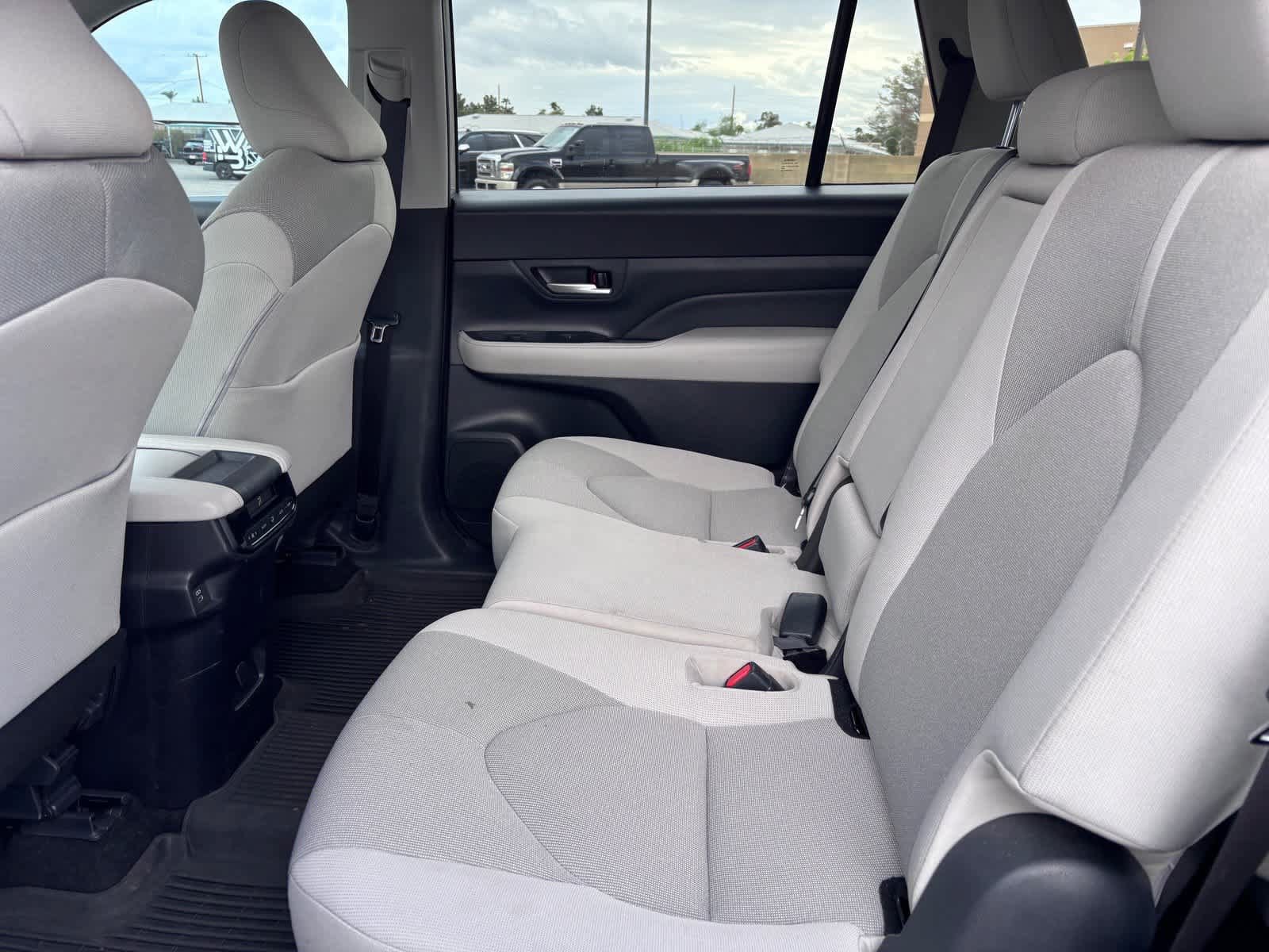 Used 2026 Toyota Grand Highlander AWD Hybrid image 12