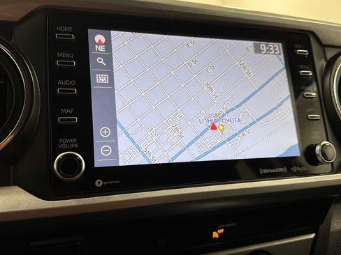 Certified 2020 Toyota Tacoma SR5 image 20