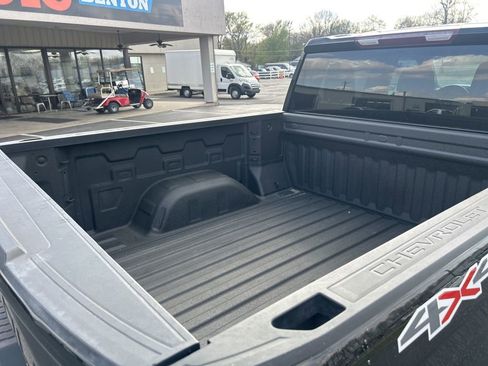 Used 2023 Chevrolet Silverado 1500 LT image 38