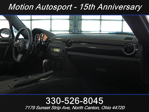 Used 2006 MAZDA MX-5 Miata Sport RWD image 33