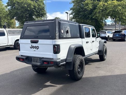 Certified 2024 Jeep Gladiator Rubicon w/ Technology Group AWD/4WD image 5
