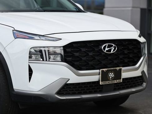 Used 2023 Hyundai Santa Fe SE AWD/4WD image 2