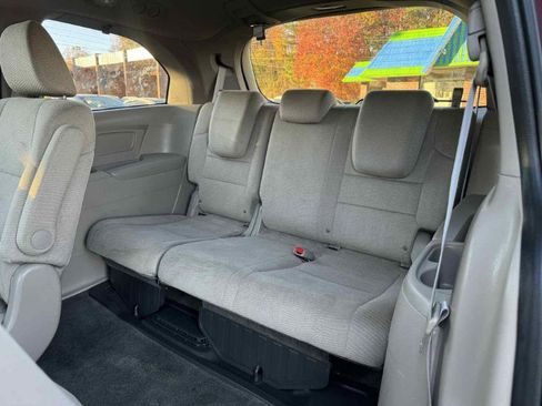 Used 2013 Honda Odyssey LX image 12