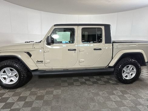 Used 2020 Jeep Gladiator Sport w/ Quick Order Package 24S AWD/4WD image 7
