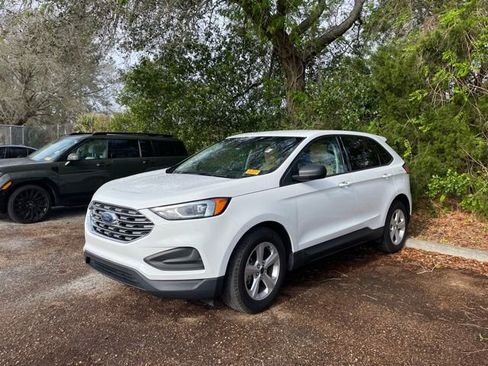 Used 2020 Ford Edge SE image 7