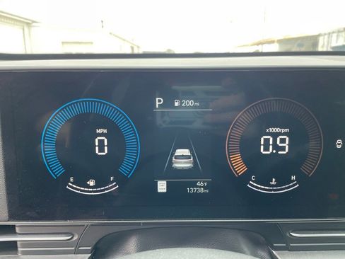 Used 2025 Hyundai Kona SEL image 16