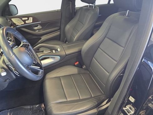 Used 2024 Mercedes-Benz GLS 450 4MATIC image 19