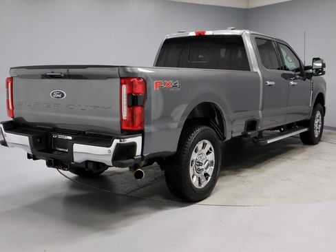 Certified 2024 Ford F250 Lariat w/ Chrome Package image 12