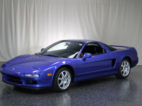 Used 2000 Acura NSX T image 2