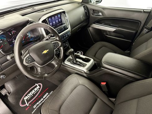 Used 2019 Chevrolet Colorado LT w/ Colorado RST Special Edition RWD image 5