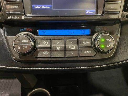 Used 2014 Toyota RAV4 XLE image 31