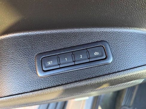 Used 2018 Chevrolet Tahoe LT w/ Luxury Package image 26