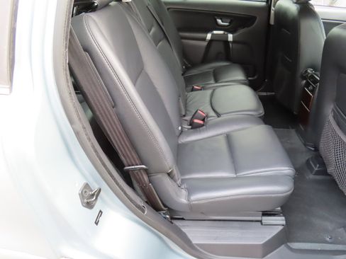 Used 2014 Volvo XC90 3.2 w/ Climate Package image 18