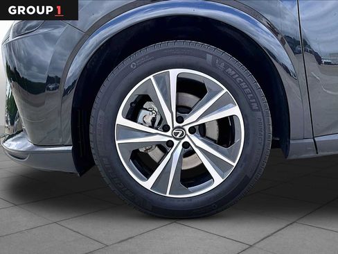 Certified 2024 Lexus RX 350 FWD w/ Technology Package image 9