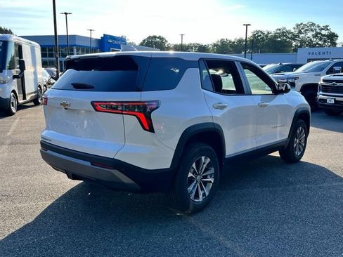 Used 2026 Chevrolet Equinox LT AWD/4WD image 6