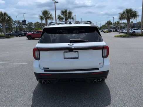 Used 2025 Ford Explorer ST AWD/4WD image 6