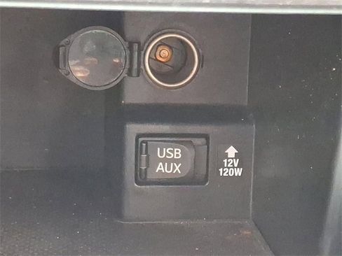 Used 2013 Toyota Camry SE image 22