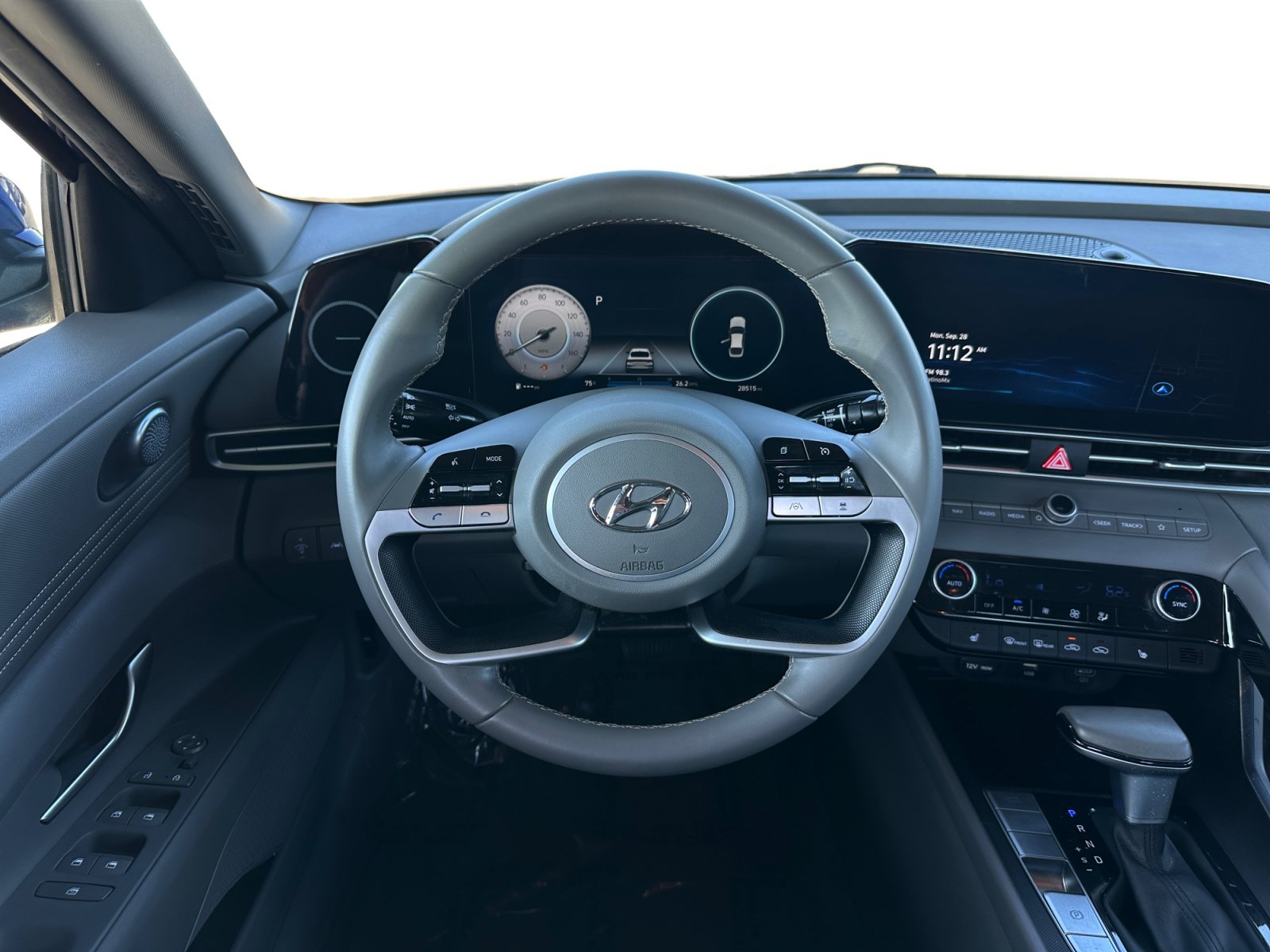 Used 2023 Hyundai Elantra SEL w/ Convenience Package FWD image 12