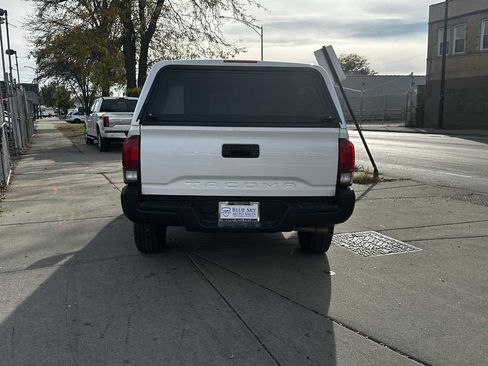Used 2023 Toyota Tacoma SR image 5