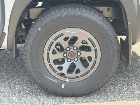 New 2026 Nissan Frontier PRO-4X w/ Pro Premium Package AWD/4WD image 33