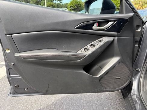 Used 2014 MAZDA MAZDA3 i Grand Touring FWD image 6