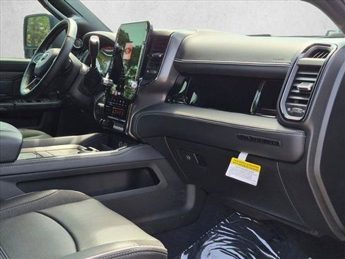 Used 2026 RAM 3500 Limited AWD/4WD image 19