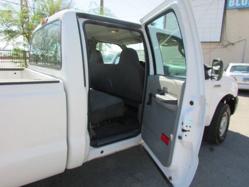Used 2006 Ford F250 Lariat AWD/4WD image 18