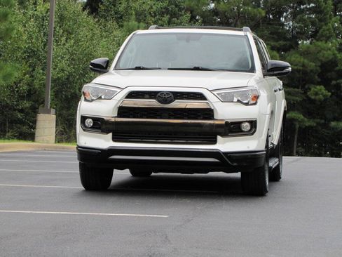 Used 2019 Toyota 4Runner Limited RWD image 8