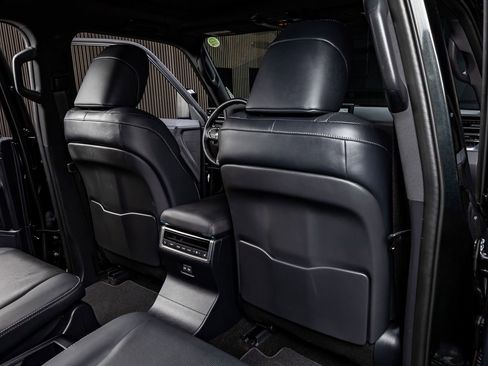 Used 2025 Lexus GX 550 image 32