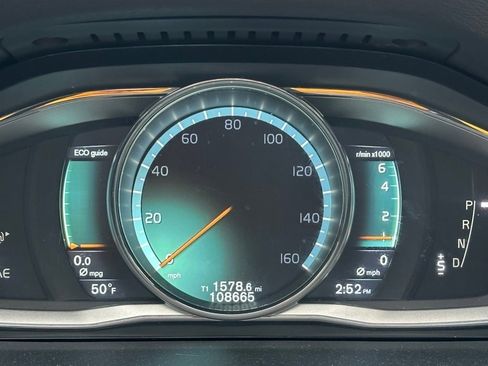 Used 2016 Volvo V60 T5 Premier image 12