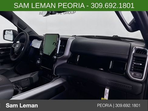 New 2026 RAM 1500 Laramie AWD/4WD image 29