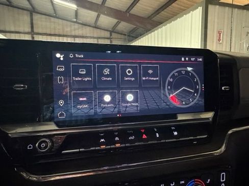Used 2023 GMC Sierra 1500 SLT RWD image 17