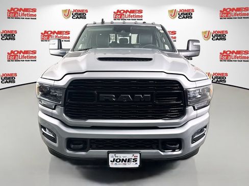 Used 2023 RAM 2500 Limited AWD/4WD image 13