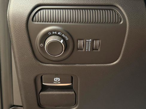 New 2026 Jeep Grand Wagoneer Limited AWD/4WD image 22