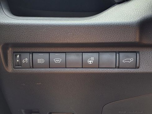 Used 2023 Toyota RAV4 XLE Premium AWD/4WD image 21