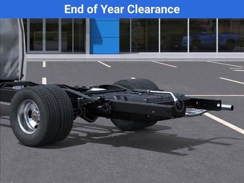 New 2025 Chevrolet Express 4500 w/ Power Convenience Package image 11