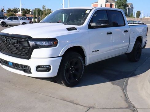 New 2026 RAM 1500 Big Horn AWD/4WD image 10