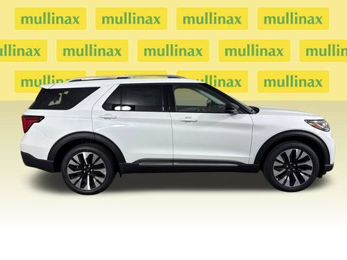 New 2026 Ford Explorer Platinum AWD/4WD image 2
