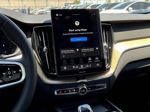 New 2026 Volvo XC60 B5 Plus w/ Protection Package Premier image 17