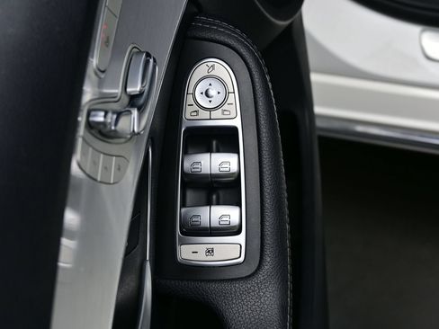 Used 2018 Mercedes-Benz C 300 Sedan w/ Premium Package image 13