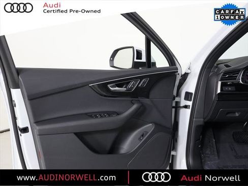 Certified 2025 Audi Q7 2.0T Premium w/ Convenience Package image 22