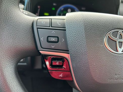 Certified 2025 Toyota Camry LE image 20